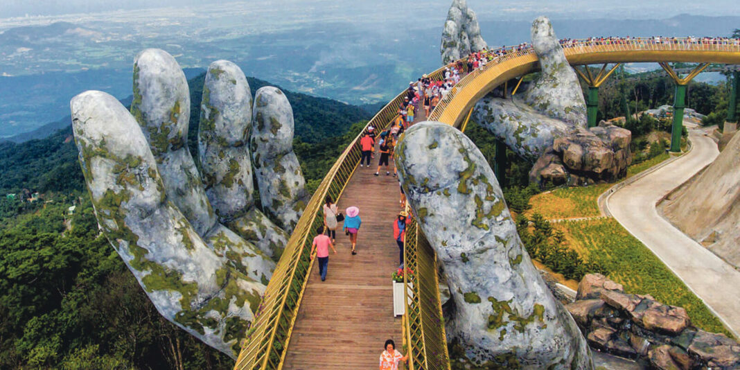 The Golden 'Hand' Bridge, Da Nang.